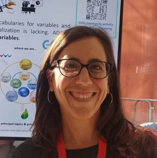 Ivette Serral, CREAF reseracher, during her e-poster presentation. Photo: Diego de la Vega.